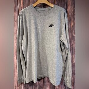 Nike Heather Gray Long Sleeve Crewneck Tee Shirt - Size XL